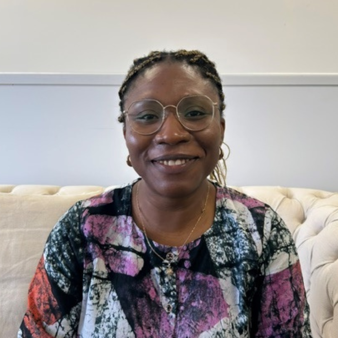 Dr Stepahnie Omage Headshot
